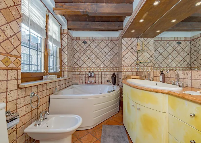 Malpensa Jacuzzi House Vakantiehuis