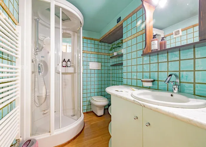 Malpensa Jacuzzi House Vakantiehuis Ferno