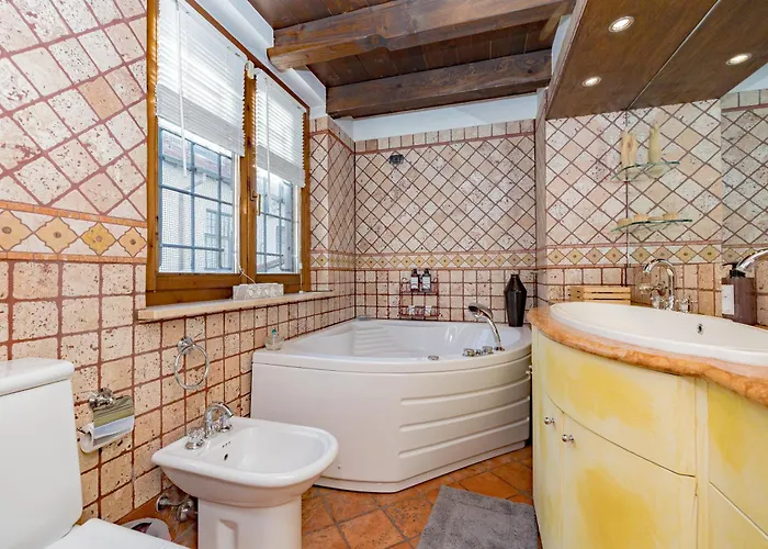 Malpensa Jacuzzi House
